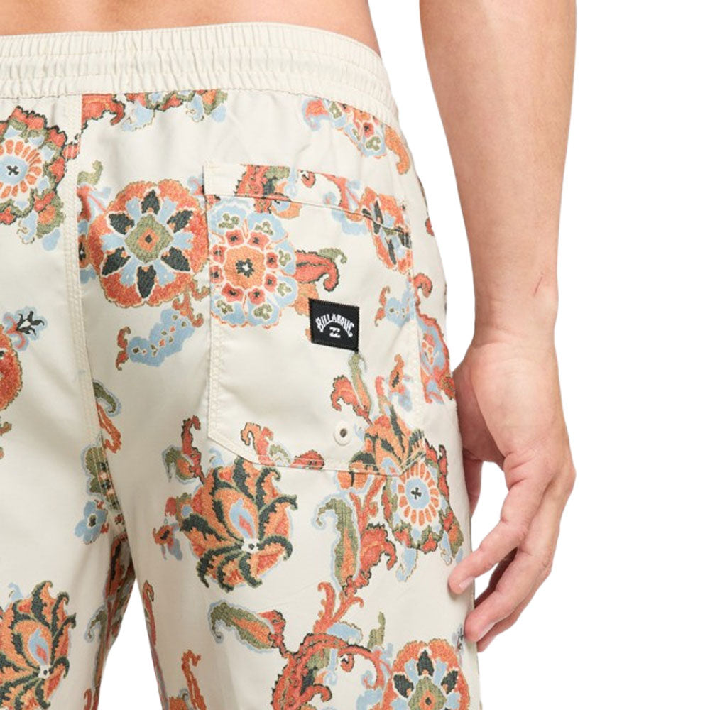 Billabong Vacay Lay Back Volley Short