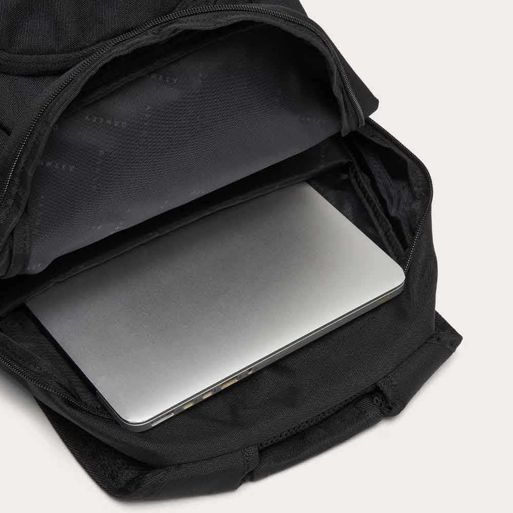 Oakley Primer Rc Laptop Bag Blackout