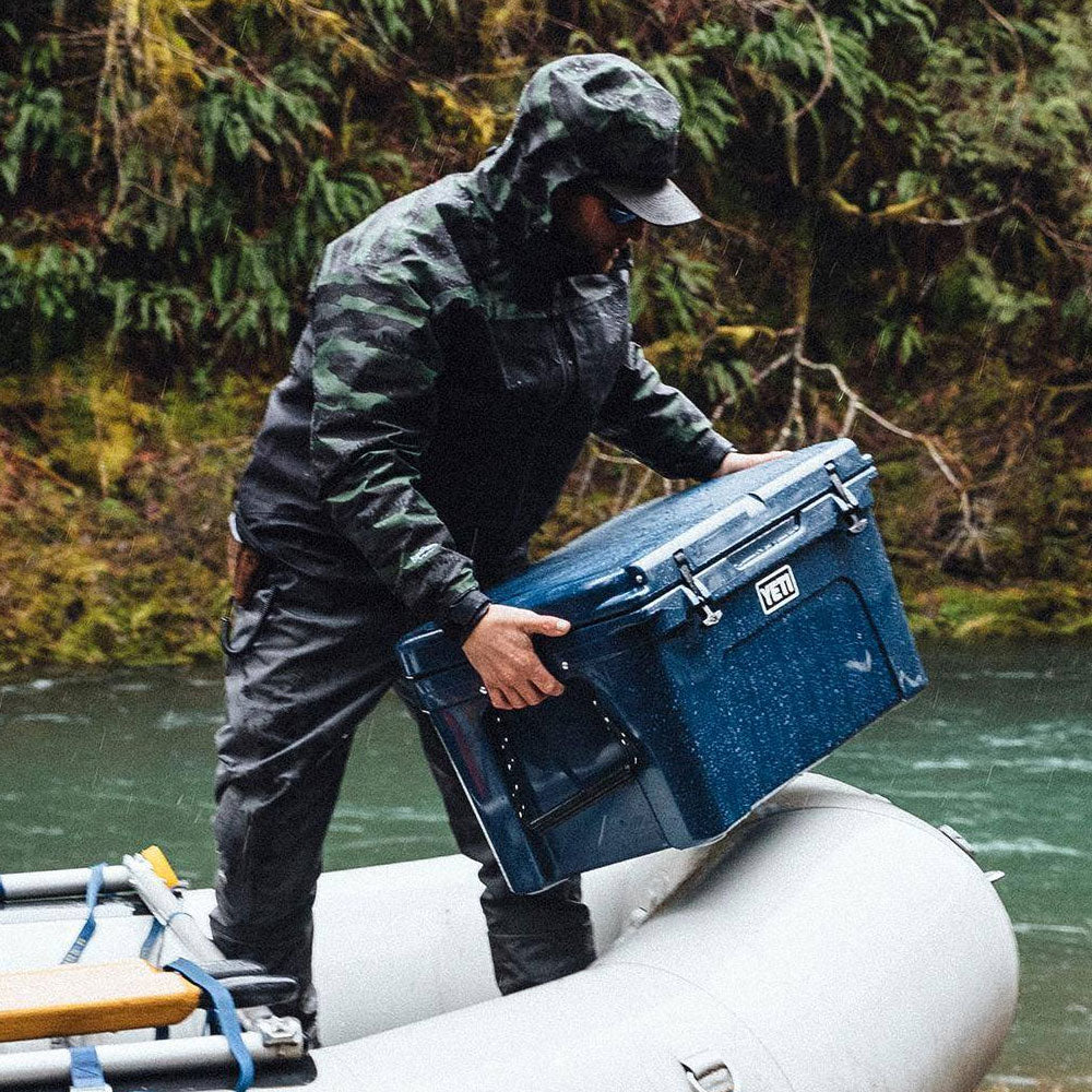 Yeti Tundra 35 Cooler - Navy