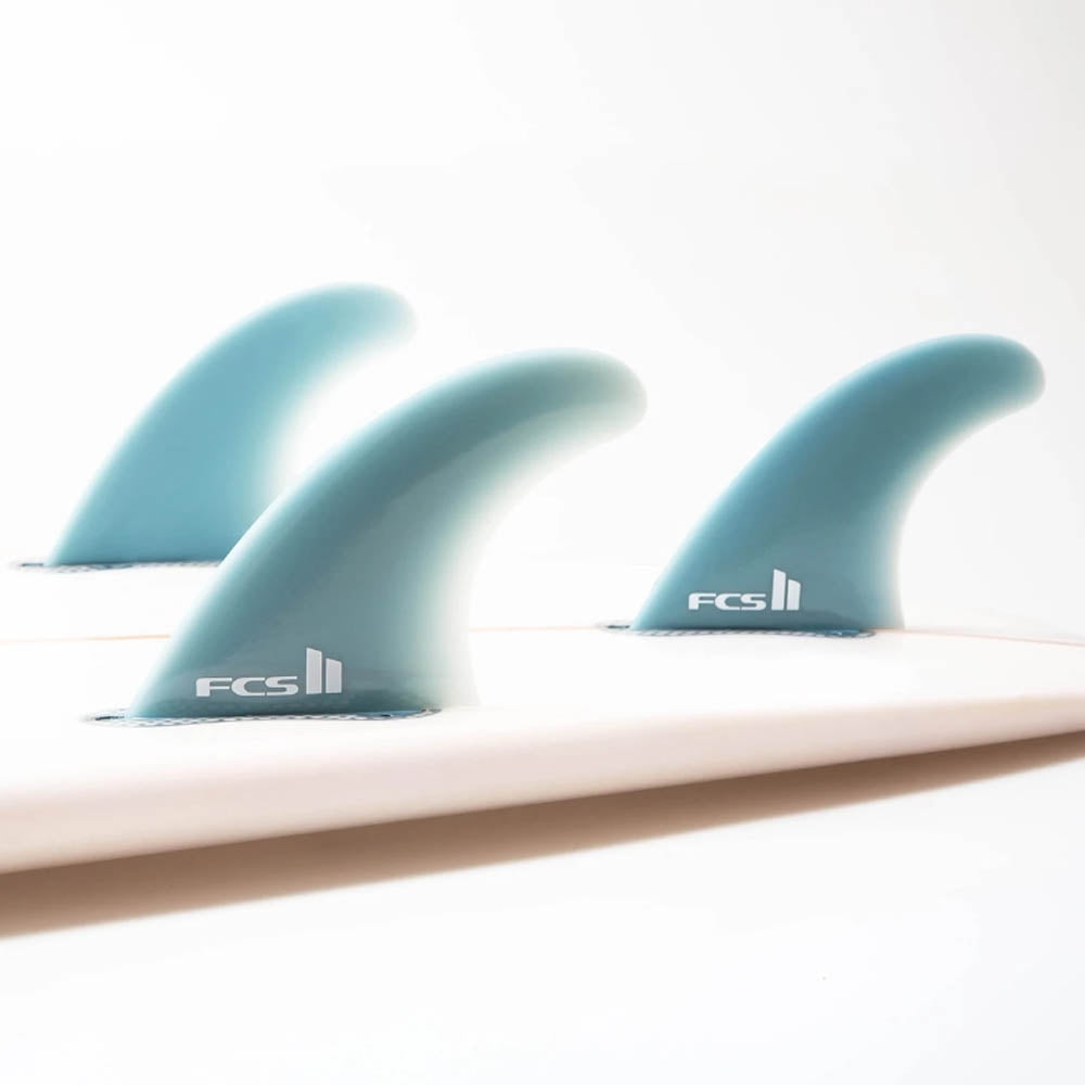 FCS 2 Carver Glass Flex Medium Tri Fin Set
